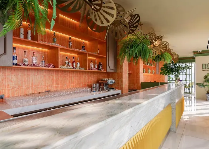 Wyndham Queen Convention Centre 4* Бангкок