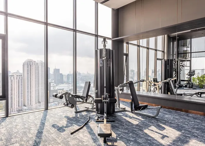 Wyndham Queen Convention Centre 4*