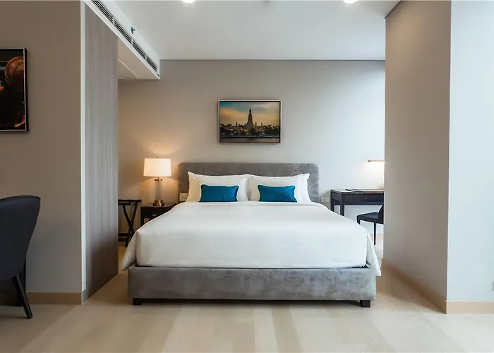 Hotel Wyndham Queen Convention Centre 4*