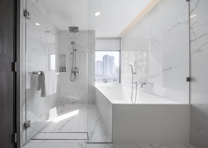 Wyndham Queen Convention Centre 4* בנגקוק